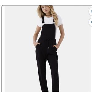 No Boundaries Women’s Overalls Set
